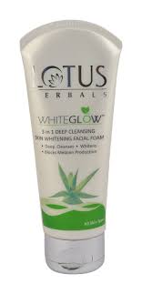 LOTUS WHITEGLOW FACEWASH 100GM